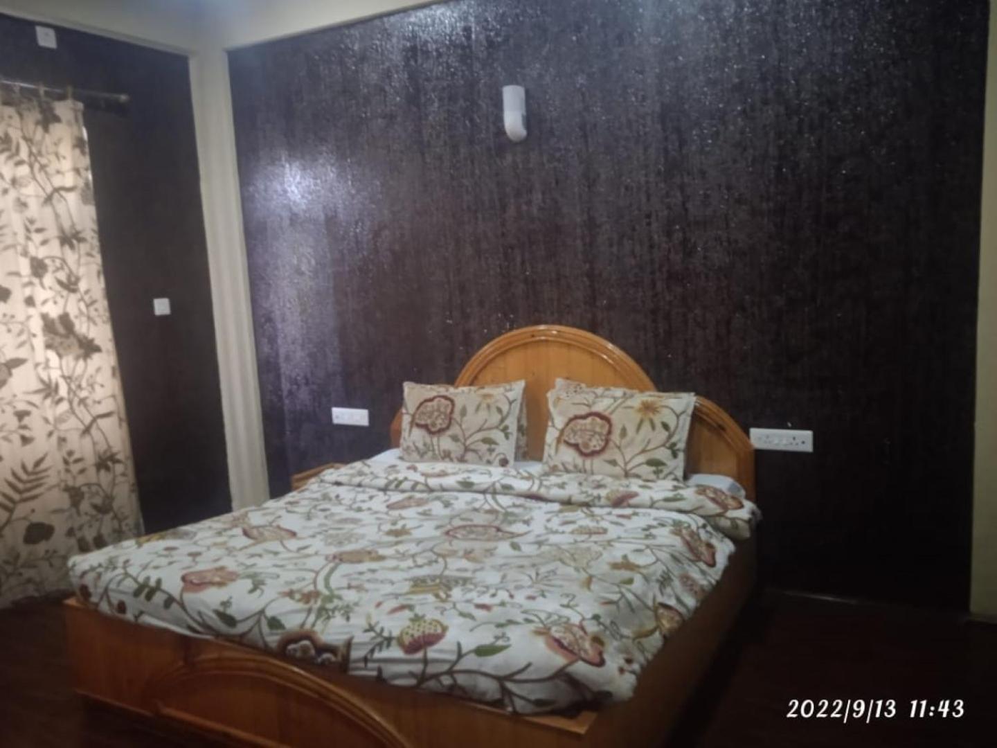 Hotel Shefaf Durgjan Extérieur photo