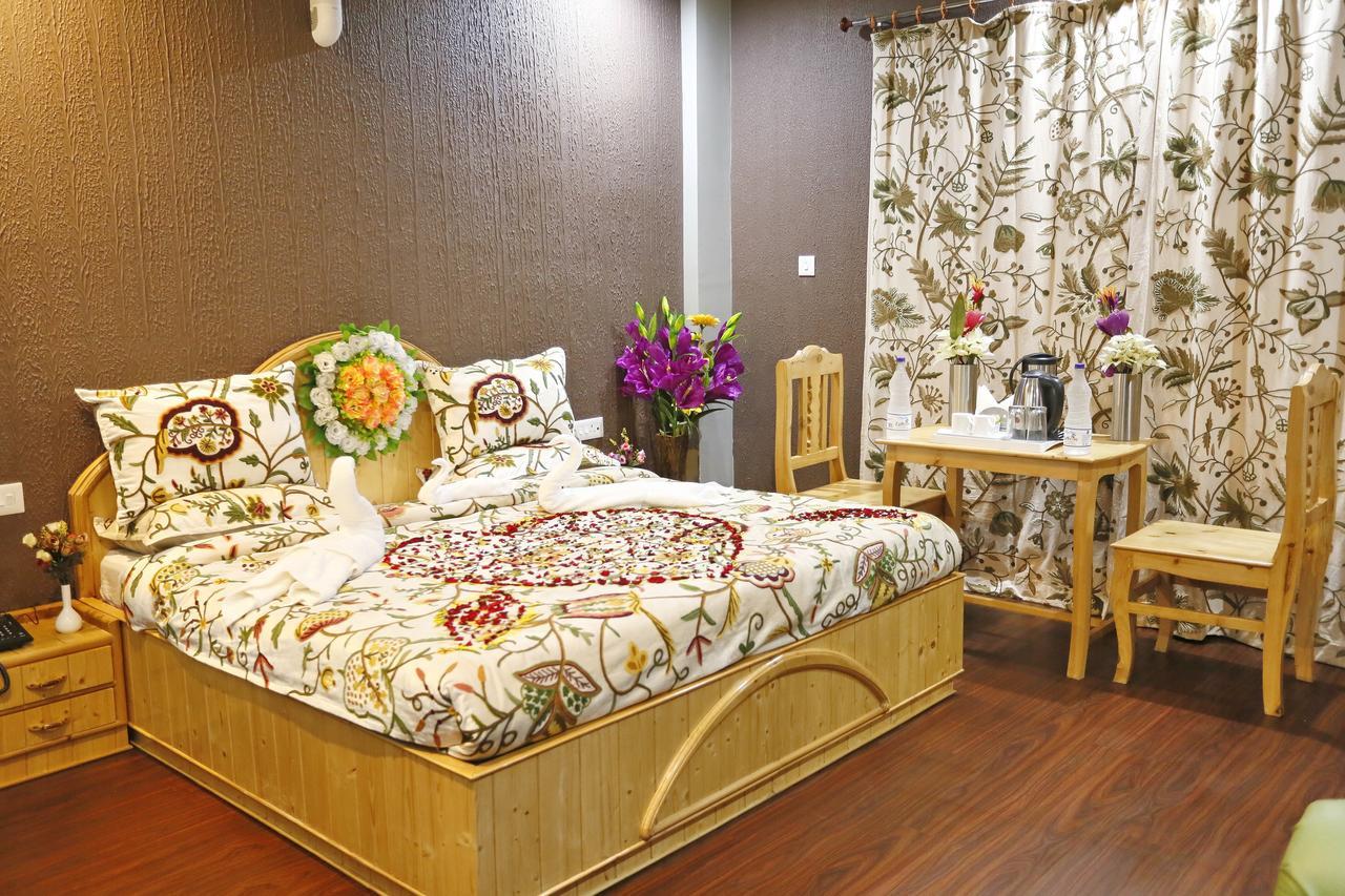 Hotel Shefaf Durgjan Extérieur photo