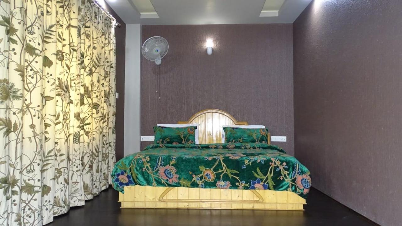 Hotel Shefaf Durgjan Extérieur photo